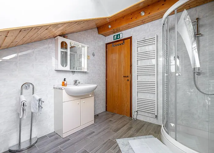 House Mavko Near Cerknica - Happy *