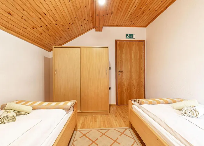 公寓 House Mavko Near Cerknica - Happy *